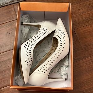 Unisa white leather heels